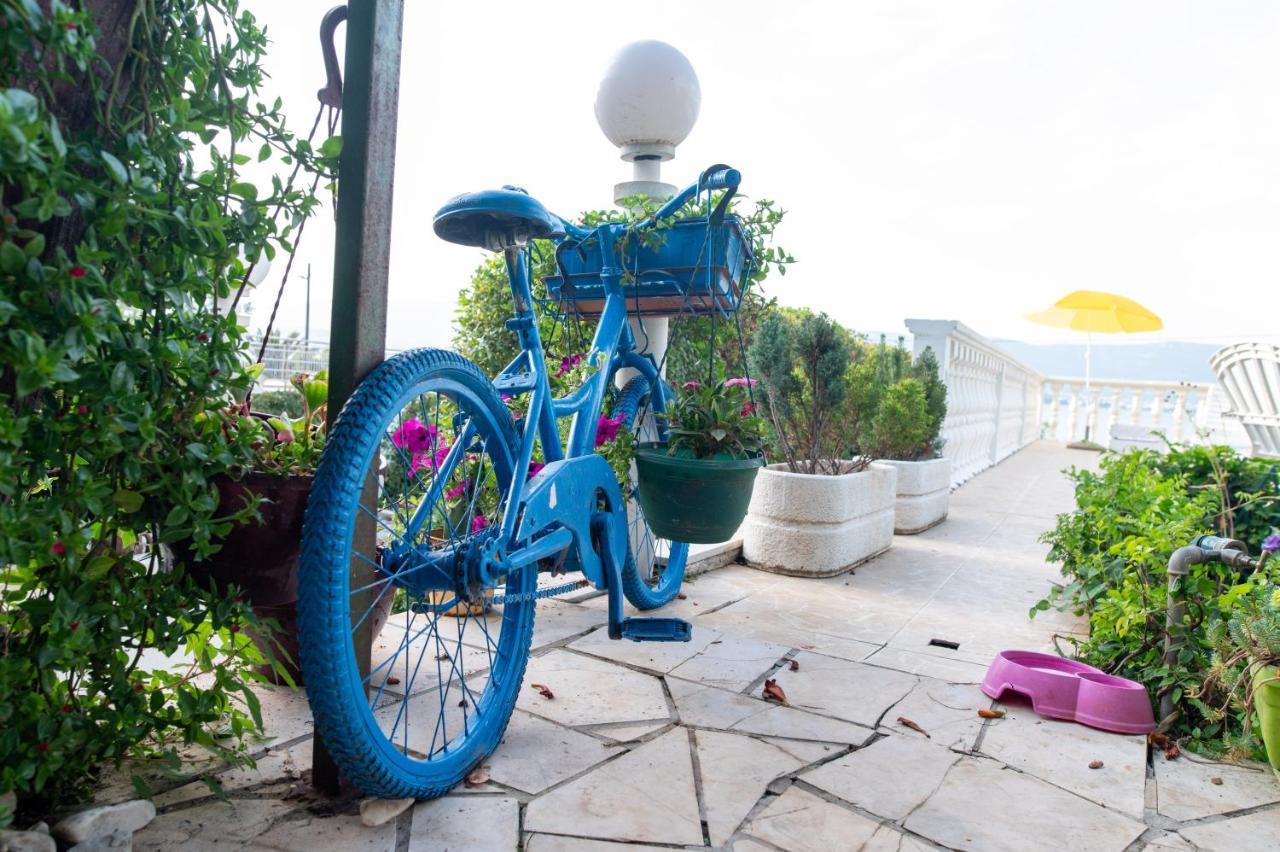 Villa Fjaba - By The Sea - With The Big Terraces & Great Sea View トロギール エクステリア 写真