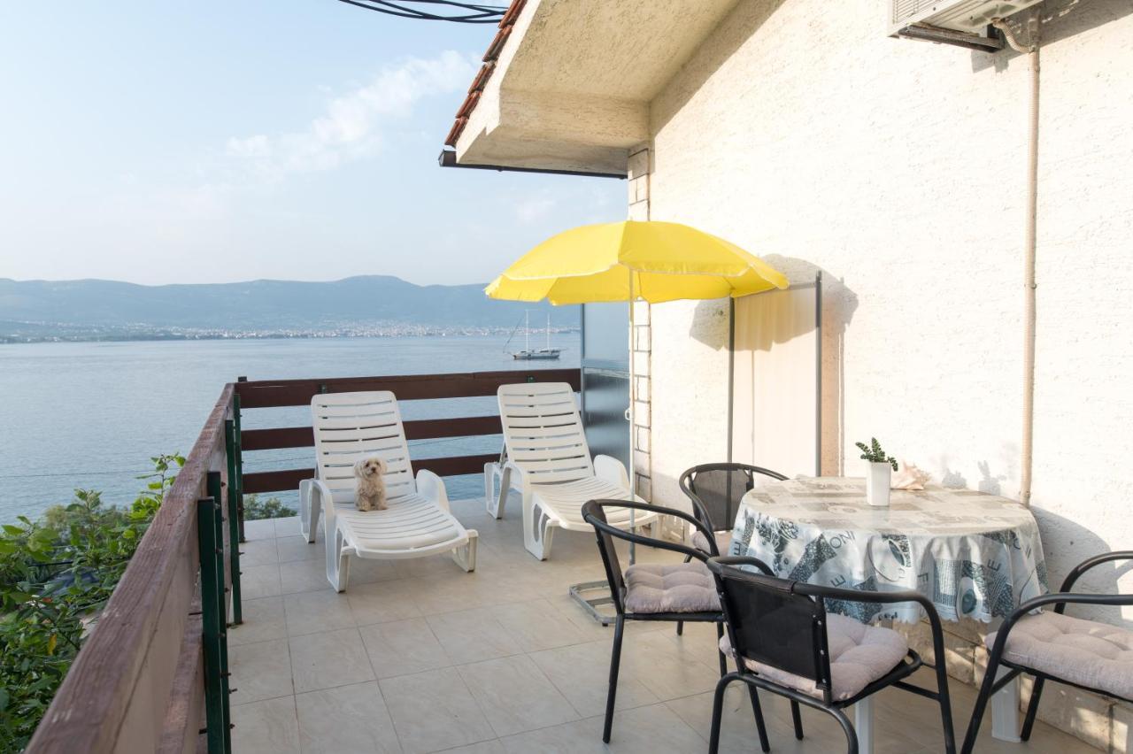Villa Fjaba - By The Sea - With The Big Terraces & Great Sea View トロギール エクステリア 写真
