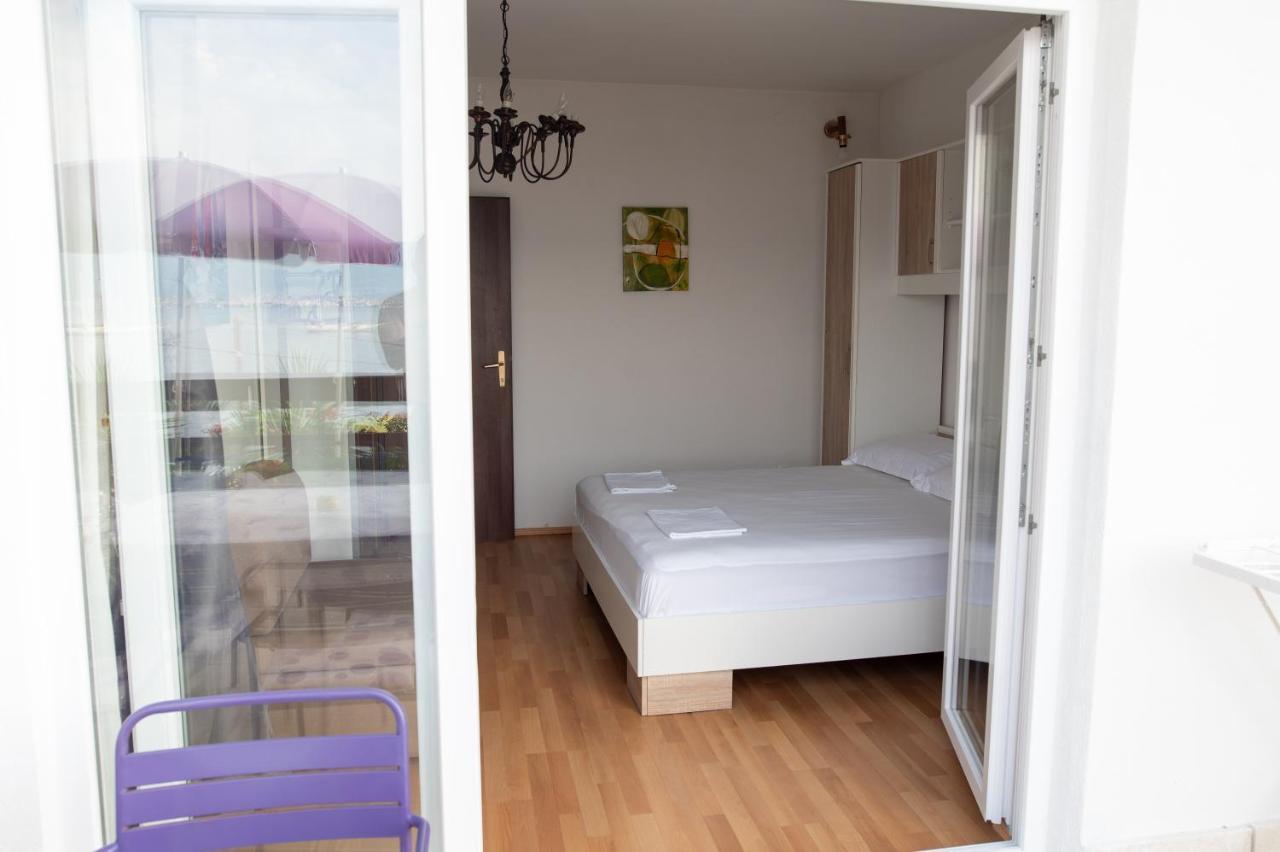 Villa Fjaba - By The Sea - With The Big Terraces & Great Sea View トロギール エクステリア 写真