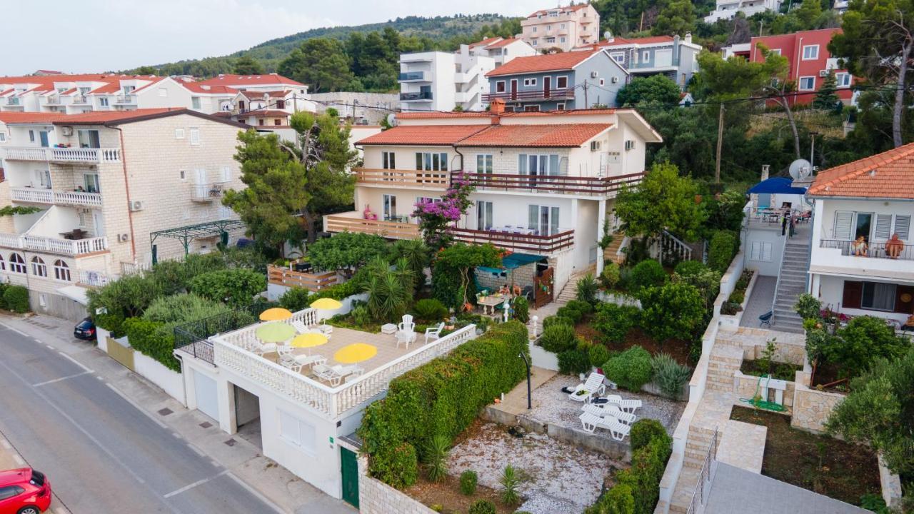 Villa Fjaba - By The Sea - With The Big Terraces & Great Sea View トロギール エクステリア 写真