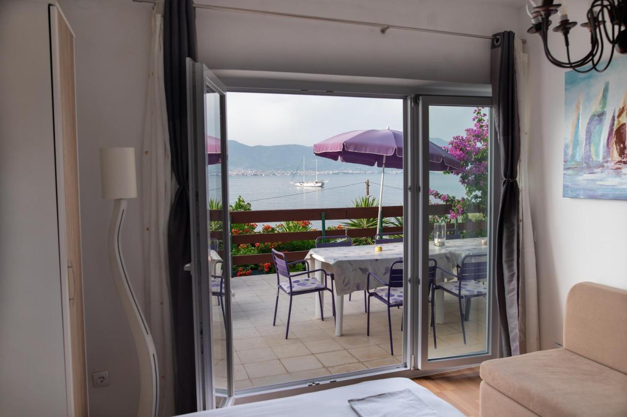 Villa Fjaba - By The Sea - With The Big Terraces & Great Sea View トロギール エクステリア 写真