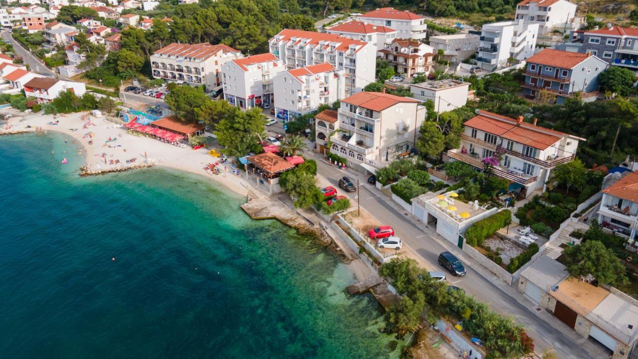 Villa Fjaba - By The Sea - With The Big Terraces & Great Sea View トロギール エクステリア 写真
