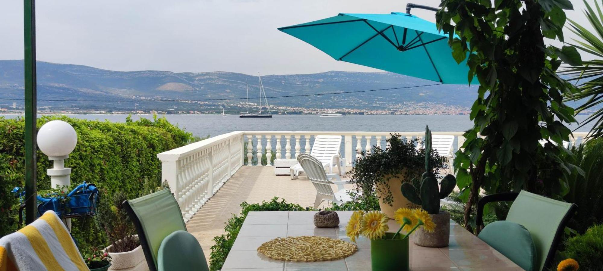 Villa Fjaba - By The Sea - With The Big Terraces & Great Sea View トロギール エクステリア 写真