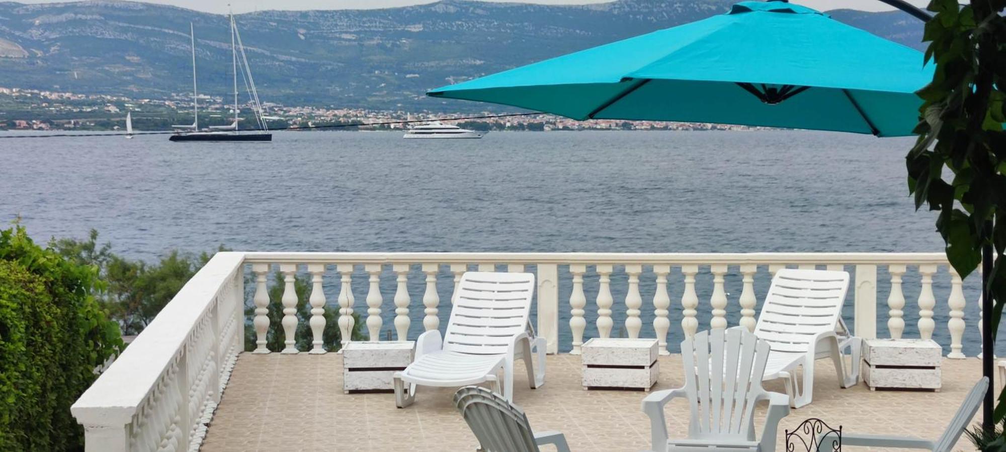 Villa Fjaba - By The Sea - With The Big Terraces & Great Sea View トロギール エクステリア 写真